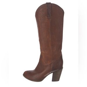 Frye Western brown leather boots